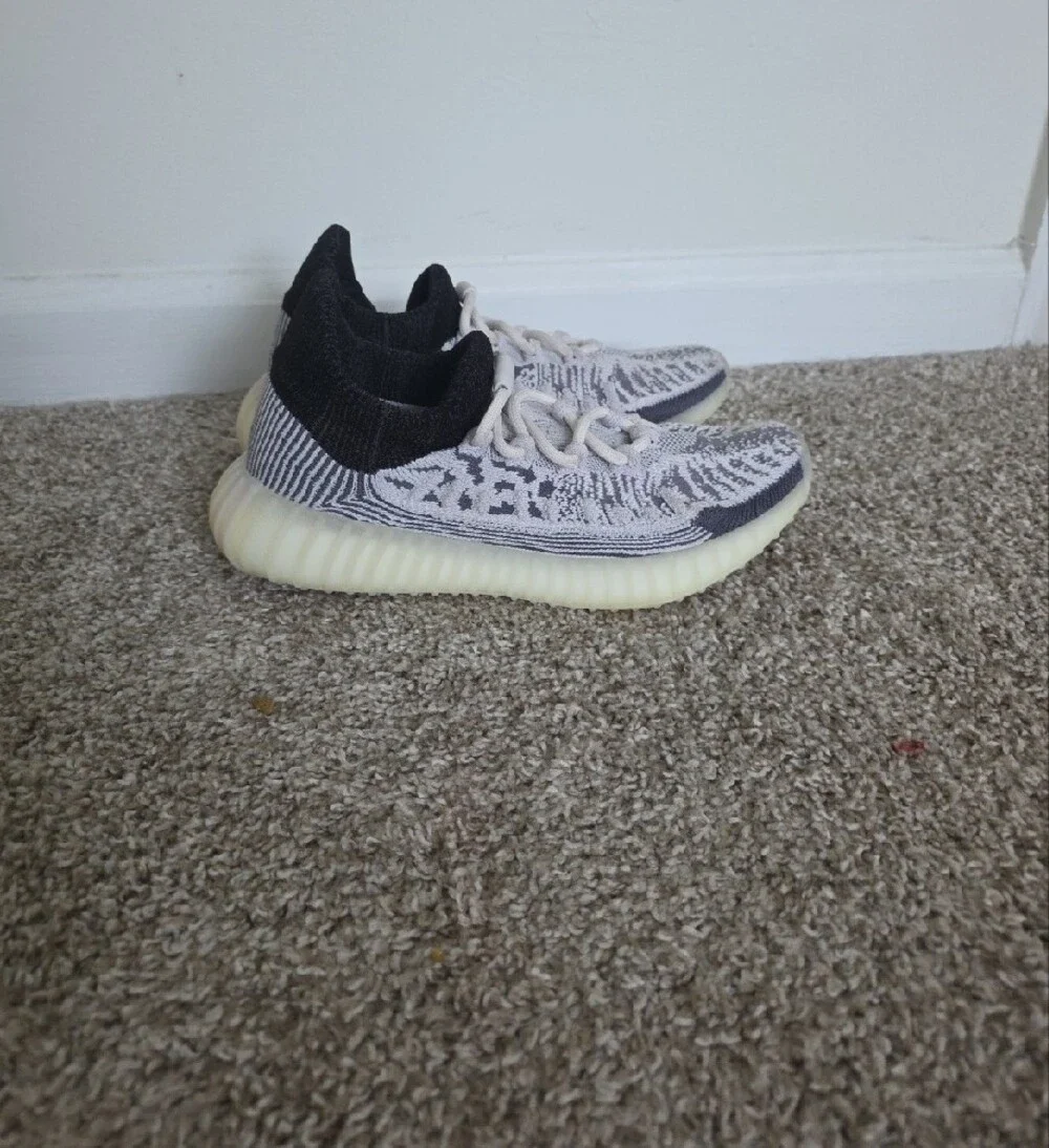 ADIDAS YEEZY BOOST 350 V2